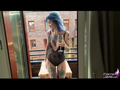 ❤️ Fille énorme suçant à pleine bouche et baisant passionnément sous le ciel ouvert ❤️ Fuck vidéo at us ❌❤